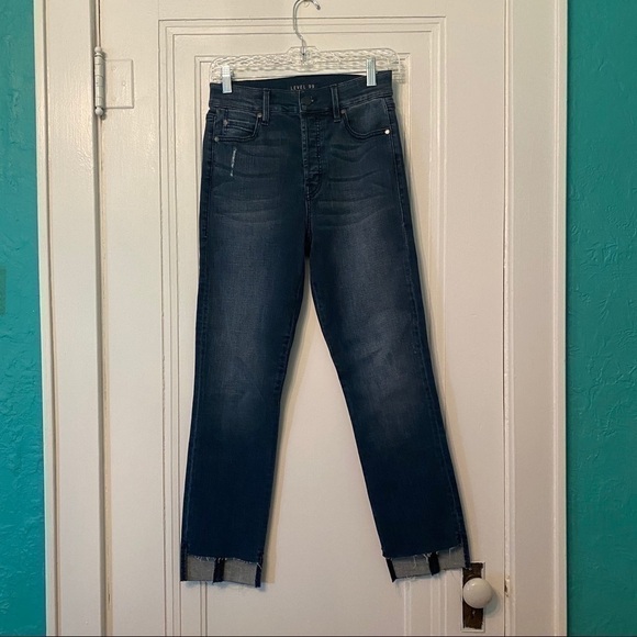Level 99 High-Rise Step Hem Jeans Dark Wash Size 28 NWOT - Picture 5 of 11